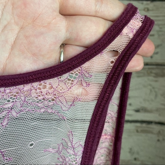 Purple American Eagle top with pink lace - Picture 5 of 5